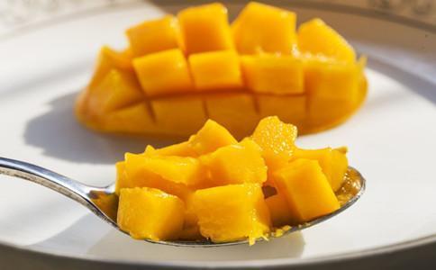 大瓜吃酸芒果的视频,网友直呼过瘾