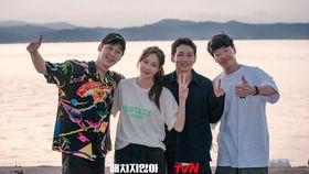 后宫吃瓜三人组视频